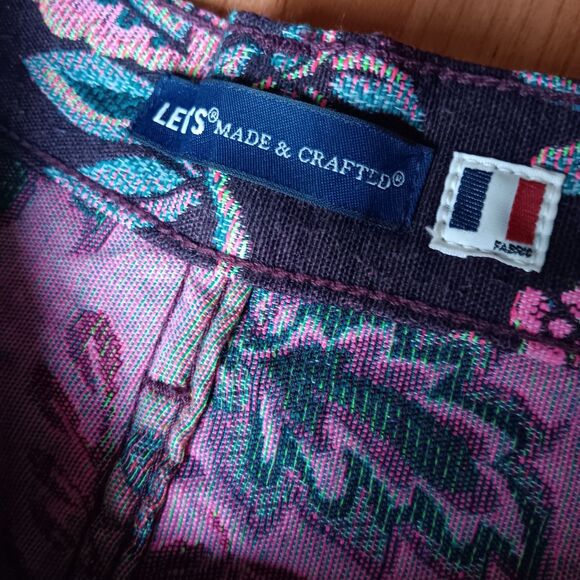Levis Tapestry Print Tapered Barrel Crop Pants Floral Coquette Pink Purple 26 - Picture 7 of 9